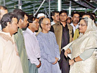 পেশাজীবীদের সঙ্গে প্রধানমন্ত্রী শেখ হাসিনার ইফতার ।।