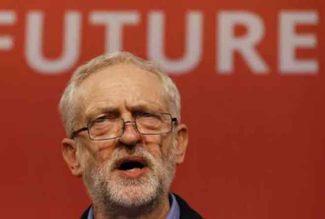 যুক্তরাজ্যে গণভোটে ব্রেক্সিটের সিদ্ধান্তের পর দলের নেতৃত্বের অনাস্থা ভোটে হেরেছেন লেবার পার্টির প্রধান জেরেমি করবিন