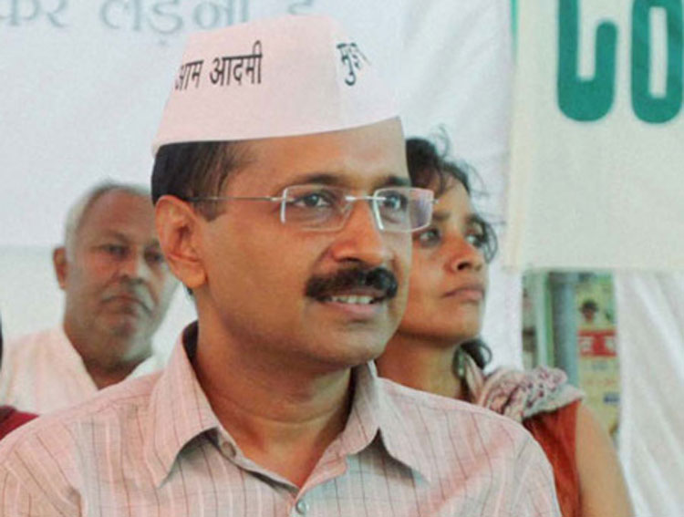 ফুলের সাজে সোশ্যাল মিডিয়ায় ঝড় তুললেন দিল্লির মুখ্যমন্ত্রী অরবিন্দ কেজরিওয়াল!