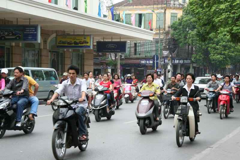 যানযট এড়াতে ভিয়েতনামে নিষিদ্ধ হচ্ছে মোটরসাইকেল।।
