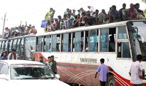 যানজট,বৃষ্টিতে নাকাল ঘরমুখো মানুষ।।