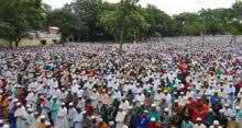 রাজশাহীতে ঈদের জামাতে মুসল্লিদের ঢল।।