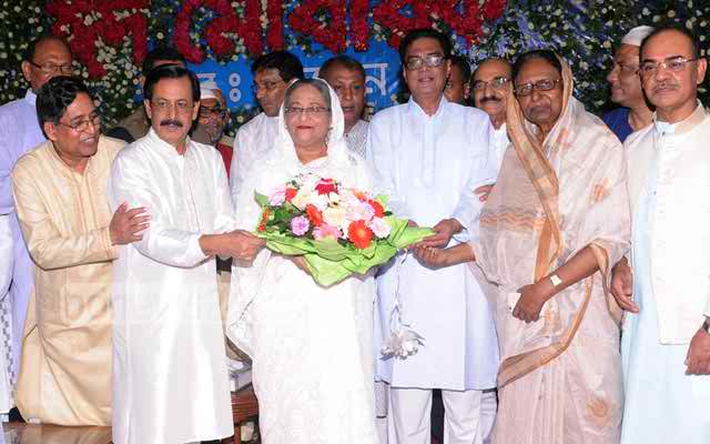 গণভবনে প্রধানমন্ত্রীর ঈদ শুভেচ্ছা বিনিময়।।