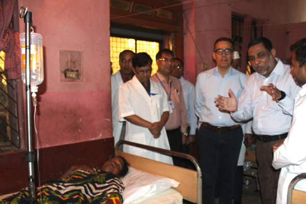 ঠাকুরগাঁওয়ে হাসপাতাল পরিদর্শন করলেন সুইজারল্যান্ডের রাষ্ট্রদূত মি. ক্রিসচিয়ান মার্টিন ফচ্।।   
