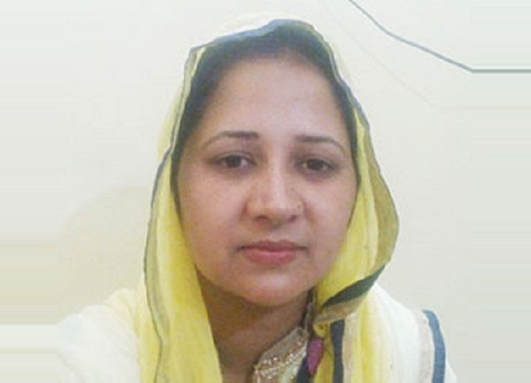 ২ দিন অনশন করে স্ত্রীর মর্যাদা পেলেন ধামরাইয়ের ইউপি সদস্য নাজমিন সুলতানা প্রিয়সী।।   