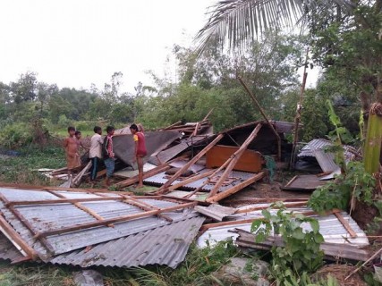 শরীয়তপুরে প্রবল ঘূর্ণিঝড়ে দুইজনের মৃত্যু,আহত ২৫।।