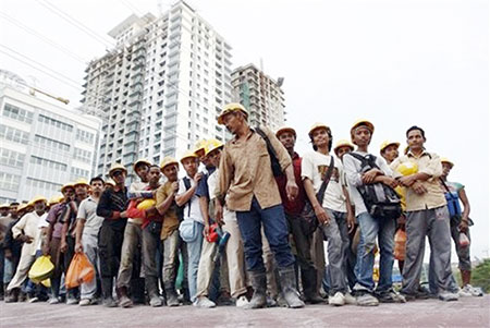 আমিরাতে বন্ধ ভিসা চালু করতে ইতিবাচক সাড়া।।   