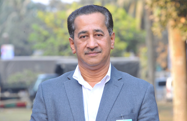 প্রধানমন্ত্রী শেখ হাসিনা বাংলাদেশের হ্যামিলনের বাঁশিওয়ালা ।। ওমর ফারুক চৌধুরী