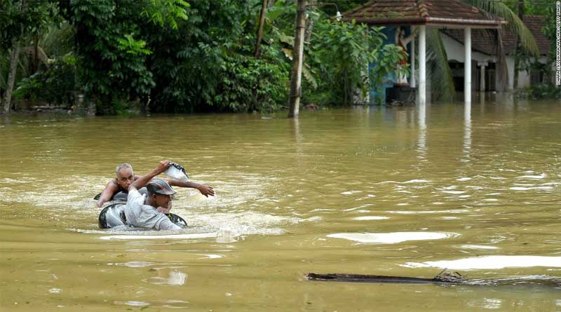 শ্রীলঙ্কায় বন্যা ও ভূমিধসে ২৫ জনের প্রাণহানি, এখনও নিখোঁজ ৪২ ।।   