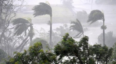 বাংলাদেশ অতিক্রম করে ভারতের মণিপুরের দিকে 'মোরা।।   