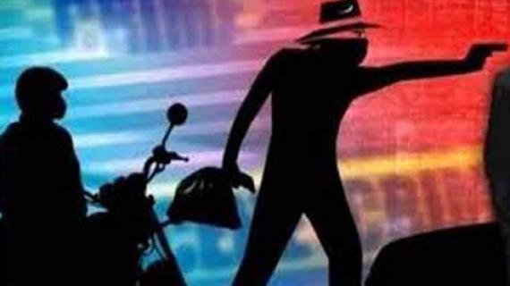নারায়ণগঞ্জের রূপগঞ্জে ফাঁকা গুলি ছুড়ে ৫৩ লাখ টাকা ছিনতাই।।