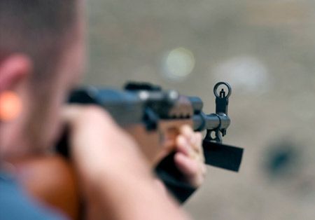 যশোরের বাঘারপাড়ায় বন্দুকযুদ্ধে সাব্বির হোসেন নামে ১ যুবক নিহত।।   