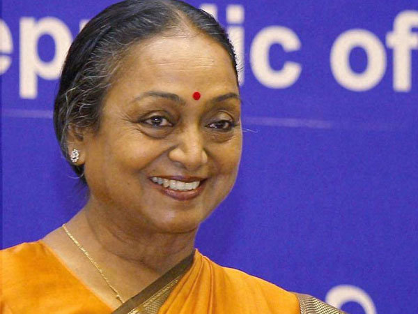 ভারতের রাষ্ট্রপতি পদে সাবেক স্পীকার মীরা কুমারকে পাল্টা প্রার্থী দিচ্ছে বিরোধীরা।