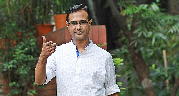 চার প্ল্যাটফর্মে জনপ্রিয় সংগীতশিল্পী আসিফ আকবরের নতুন মিউজিক ভিডিও।।   