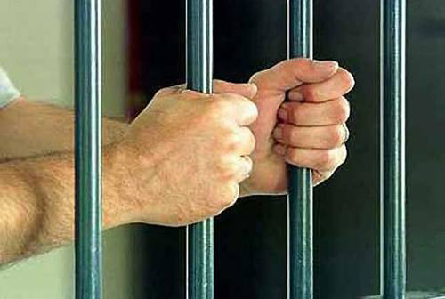 দুর্নীতি মামলায় চট্টগ্রাম কাস্টমসের দুই কর্মকর্তা কারাগারে ।