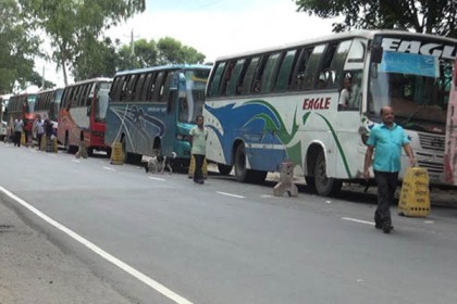 সিরাজগঞ্জে বঙ্গবন্ধু সেতুর পরে ১৫ কিলোমিটার দীর্ঘ যানজট।।