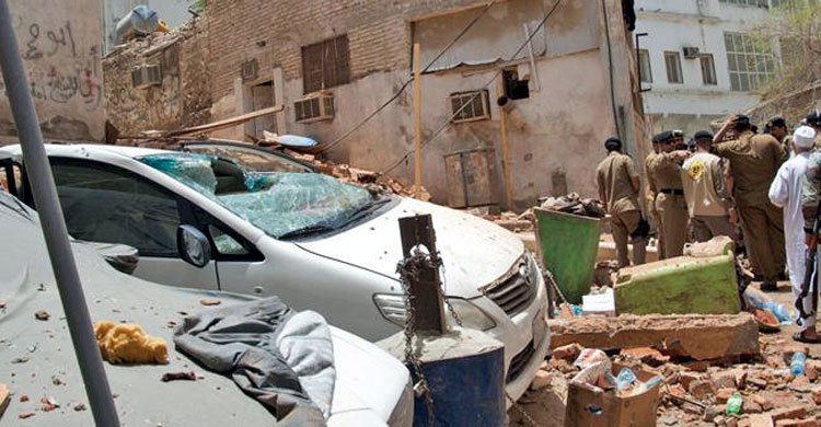 সৌদি আরবের মক্কার গ্র্যান্ড মসজিদে হামলার পরিকল্পনা নস্যাত,আটক ৫।।