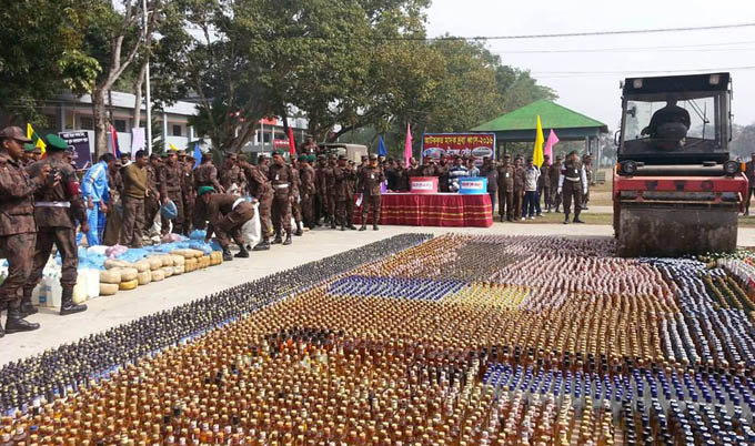 গত জুন মাসেই বিজিবির অভিযানে প্রায় ৬৮ কোটি টাকার চোরাচালান পণ্য ও মাদক দ্রব্য আটক।।   