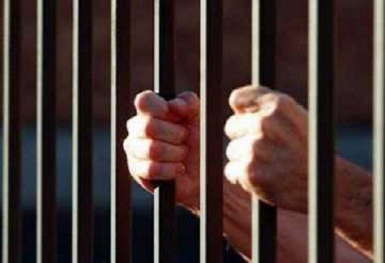 হাওরে বাঁধ নির্মাণে দুর্নীতি, প্রকৌশলীসহ দুইজন কারাগারে।।   