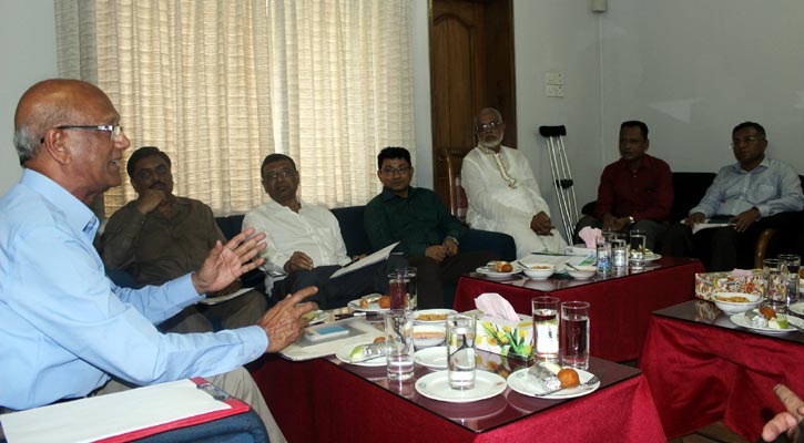 সিলেটের বন্যায় ক্ষতিগ্রস্ত সড়ক দ্রুত সংস্কারের নির্দেশ শিক্ষামন্ত্রী নাহিদ ।।