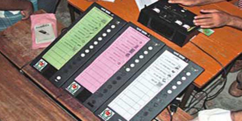 গাজীপুর সিটি করপোরেশন নির্বাচনে ভোটগ্রহণ চলছে।। ৬ কেন্দ্রে ইভিএম