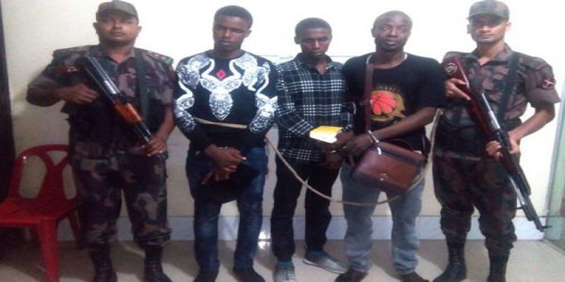 কুমিল্লা সীমান্ত থেকে তিন নাইজেরিয়ার নাগরিক আটক।।