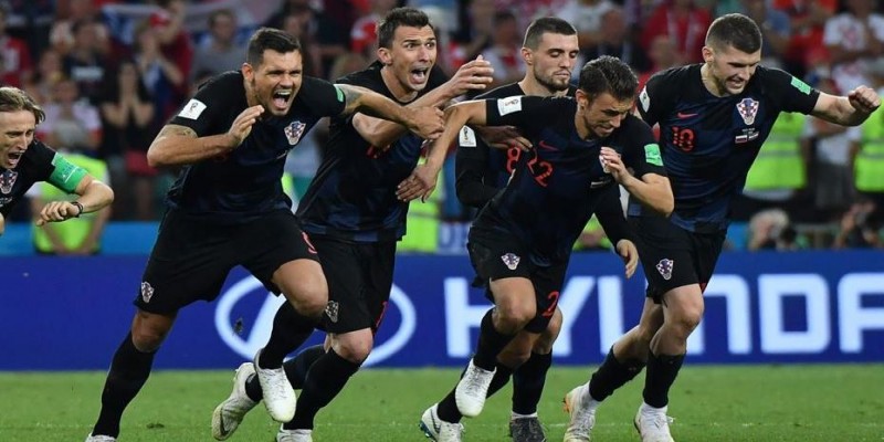 ইংল্যান্ডকে হারিয়ে প্রথমবারের মতো ফুটবল বিশ্বকাপের ফাইনালে ক্রোয়েশিয়া।   