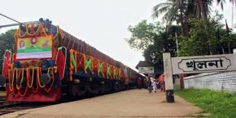 অপ্রতুল যাত্রী ।। বন্ধের মুখে কলকাতা-খুলনা ট্রেন ‘বন্ধন এক্সপ্রেস’