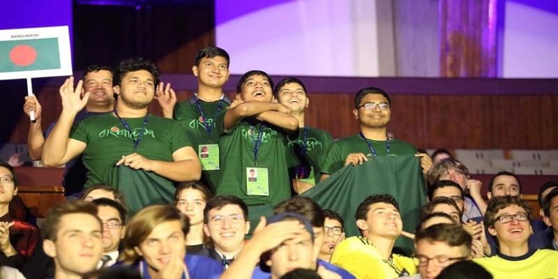 আন্তর্জাতিক ফিজিক্স অলিম্পিয়াডে বাংলাদেশের চারটি পদক জয়।।   