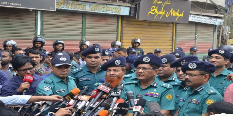 গ্রেনেড হামলার রায়কে ঘিরে আদালত প্রাঙ্গণে কঠোর নিরাপত্তা।।