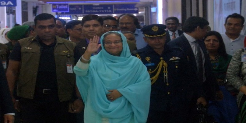 চার দিনের রাষ্ট্রীয় সফর শেষে দেশে ফিরেছেন প্রধানমন্ত্রী