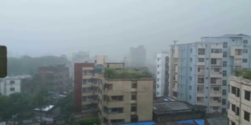 ঢাকায় চুপিচুপি আসছে শীত॥গ্রামে বইতে শুরু করছে হিমেল হাওয়া   
