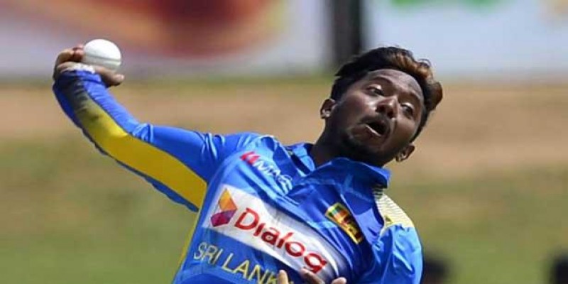 সব ধরনের ক্রিকেট থেকে নিষিদ্ধ শ্রীলংকার স্পিনার আকিলা ধনাঞ্জয়া   