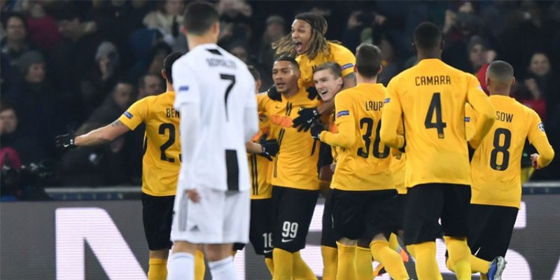 চ্যাম্পিয়ন্স লিগ ফুটবল॥জুভেন্টাসকে হারিয়ে অঘটনের জন্ম দিল ইয়াং বয়েজ   