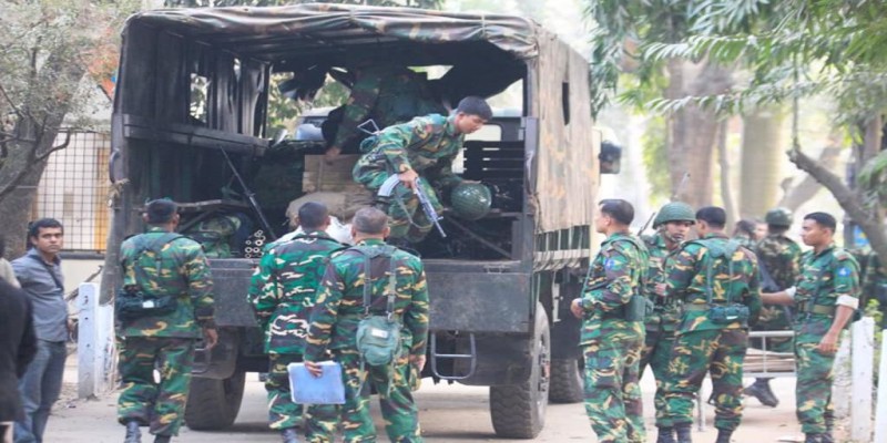 ২৪ ডিসেম্বর স্ট্রাইকিং ফোর্স হিসেবে মাঠে নামবে সেনা ও নৌবাহিনী।।স্বরাষ্ট্রমন্ত্রী   