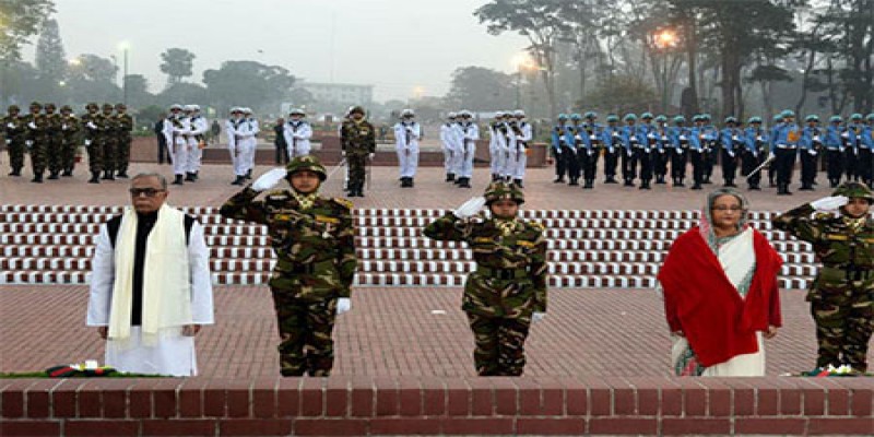 মহান বিজয় দিবসে জাতীয় স্মৃতিসৌধে রাষ্ট্রপতি ও প্রধানমন্ত্রীর শ্রদ্ধা নিবেদন॥