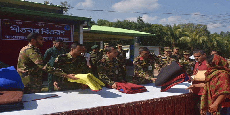 পাহাড়ী সুবিধাবঞ্চিতদের মাঝে সেনাবাহিনীর শীতবস্ত্র বিতরন॥