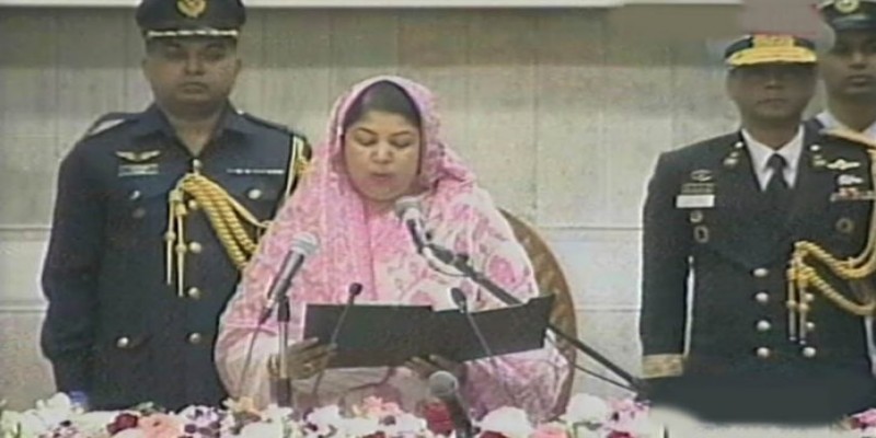 নিজেই নিজের শপথ পড়লেন স্পিকার শিরীন শারমিন চৌধুরী॥