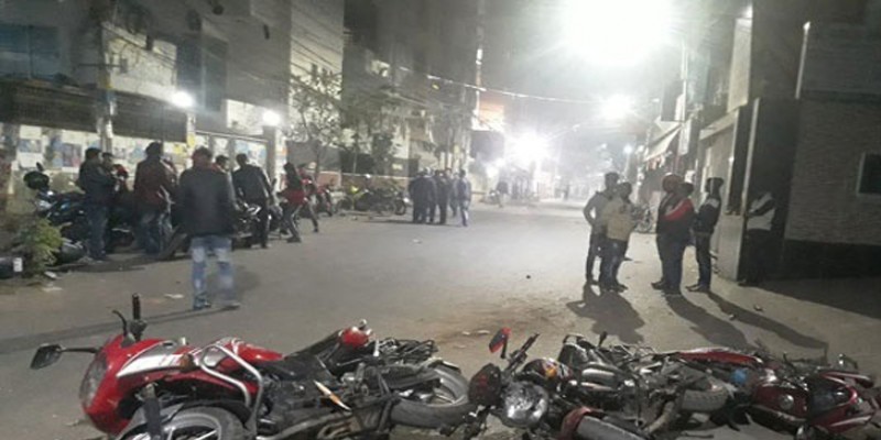 রাজধানীর সেগুন বাগিচায় মধ্যরাতে স্বেচ্ছাসেবক লীগ-ছাত্রলীগের সংঘর্ষ, গোলাগুলি ।।   