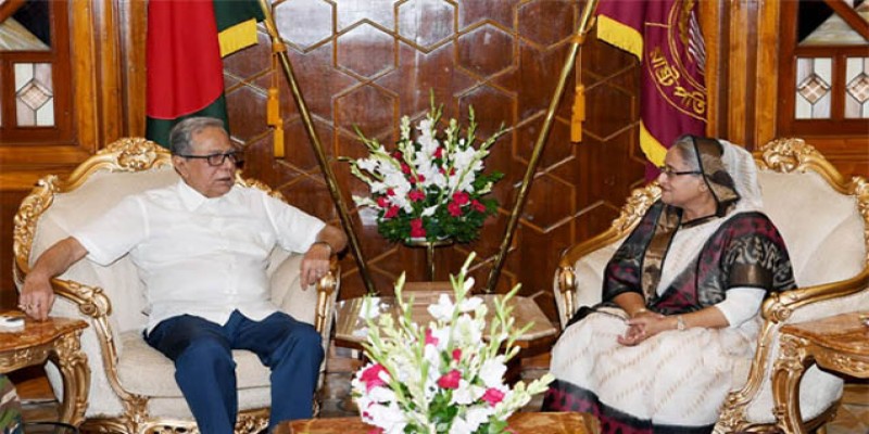 নতুন সরকার গঠন নিয়ে রাষ্ট্রপতির সঙ্গে প্রধানমন্ত্রীর সাক্ষাৎ আজ॥   