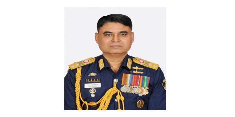 নৌবাহিনীর প্রধান হিসেবে নিয়োগ পেয়েছেন কোষ্টগার্ড ডিজি আওরঙ্গজেব চৌধুরী॥   