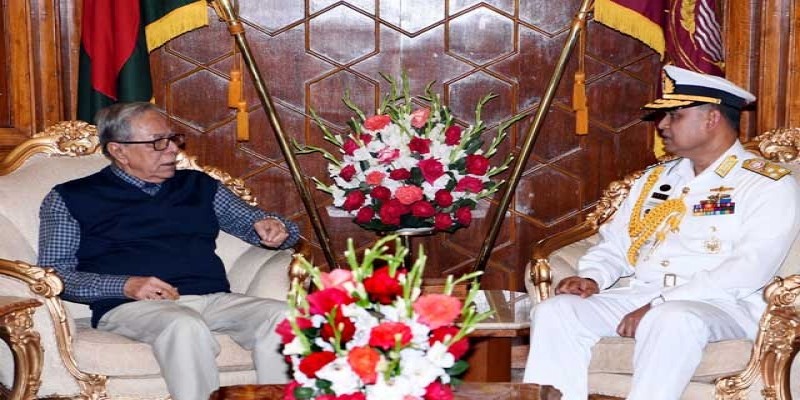 রাষ্ট্রপ‌তির স‌ঙ্গে নৌবা‌হিনী প্রধা‌নের সৌজন্য সাক্ষাৎ।।