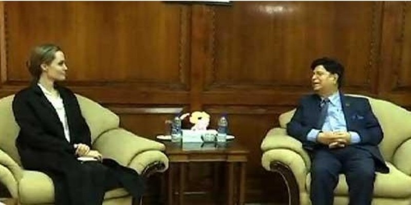 পররাষ্ট্রমন্ত্রীর সঙ্গে হলিউড অভিনেত্রী অ্যাঞ্জেলিনা জোলির বৈঠক॥   