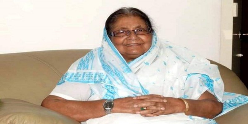 জাতীয় সংসদের উপনেতা হিসেবে পুনরায় দায়িত্ব পেয়েছেন সৈয়দা সাজেদা চৌধুরী।।   