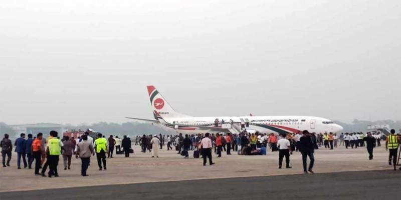 বাংলাদেশ বিমান ছিনতাইয়ের চেষ্টা॥ চট্টগ্রামের শাহ্ আমানতে জরুরি অবতরণ   