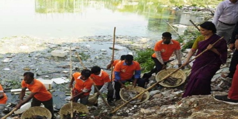 গুলশান সোসাইটির উদ্যোগে মাসব্যাপী গুলশান লেকে পরিচ্ছন্নতা অভিযান শুরু