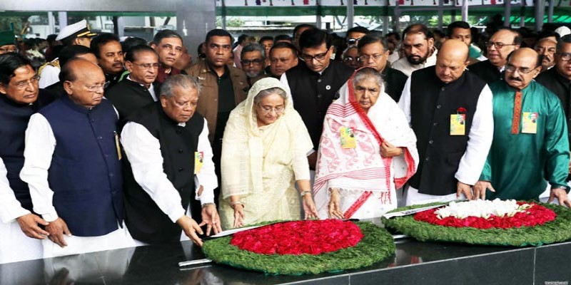 জাতির জনকের ৯৯তম জন্মদিনে প্রধানমন্ত্রীর শ্রদ্ধা নিবেদন॥