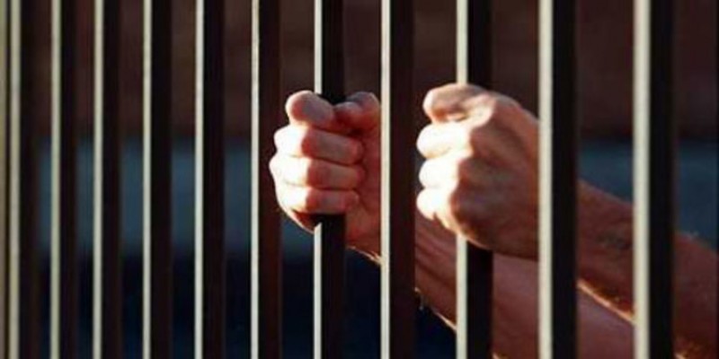 শশুর বাড়ীতে চুরি, জামাই জেলে॥