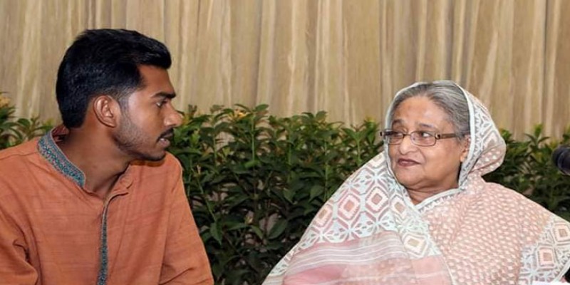 প্রধানমন্ত্রীকে ডাকসুর আজীবন সদস্য করার প্রস্তাবে ভিপি নুরুলের দ্বিমত॥