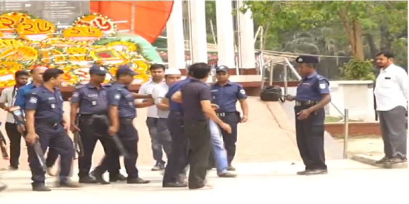 স্মৃতিস্তম্ভে শ্রদ্ধা জানাতে এসে বিএনপির ১১ নেতা-কর্মী আটক